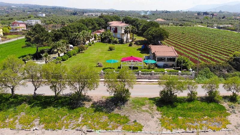 Irida Resort photo 1
