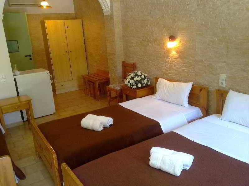 Dimitris Resort Hotel 4