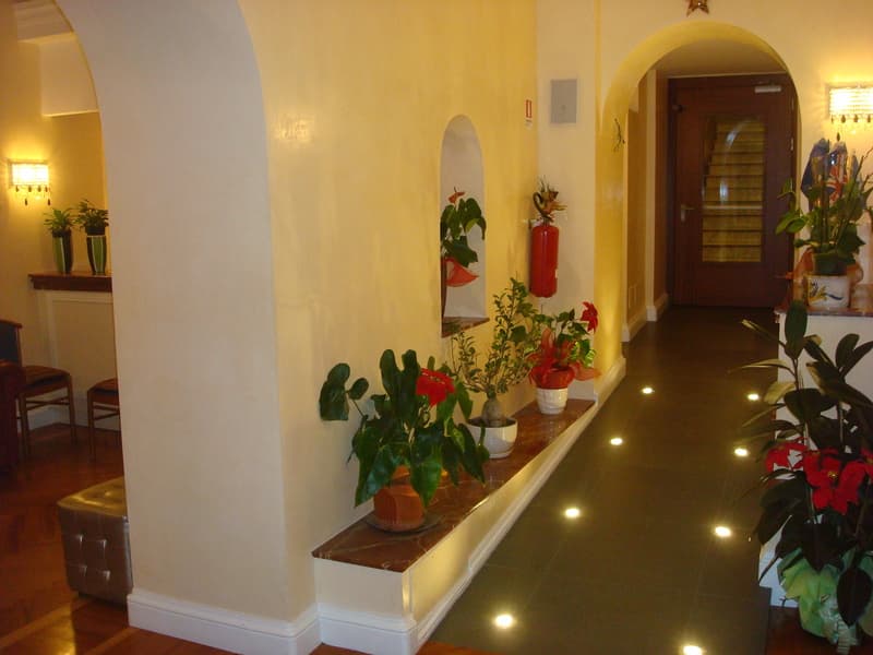 Dina Hotel 4