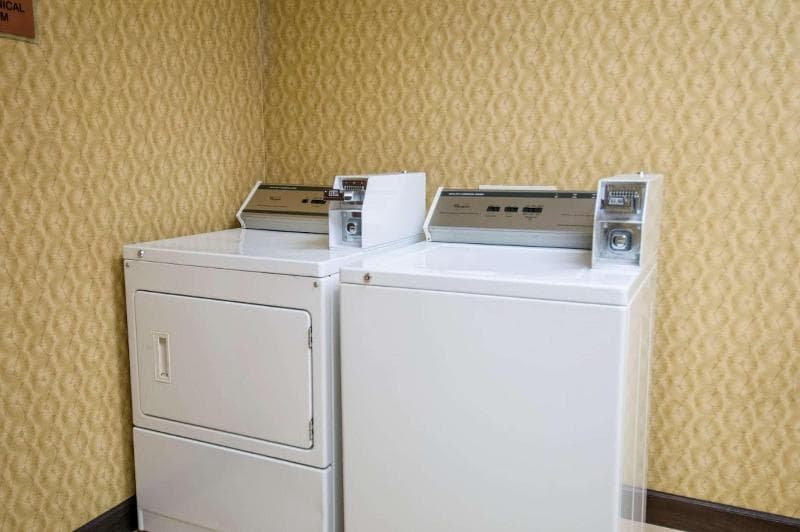 Best Western Plus JFK Inn & Suites 4