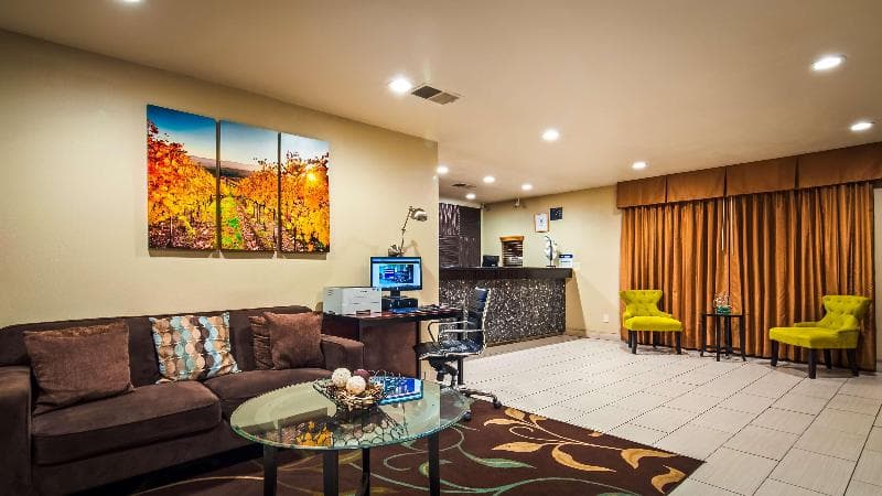 Best Western Heritage Inn 4