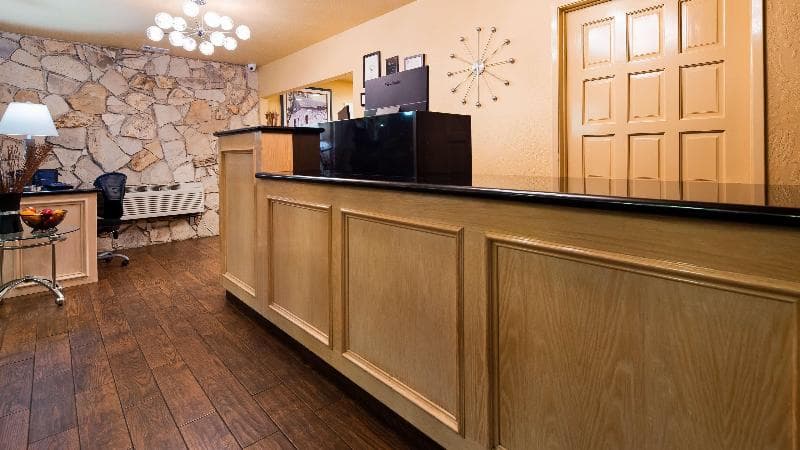 Best Western Pine Tree Motel 4