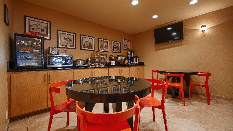 Best Western Pine Tree Motel 3