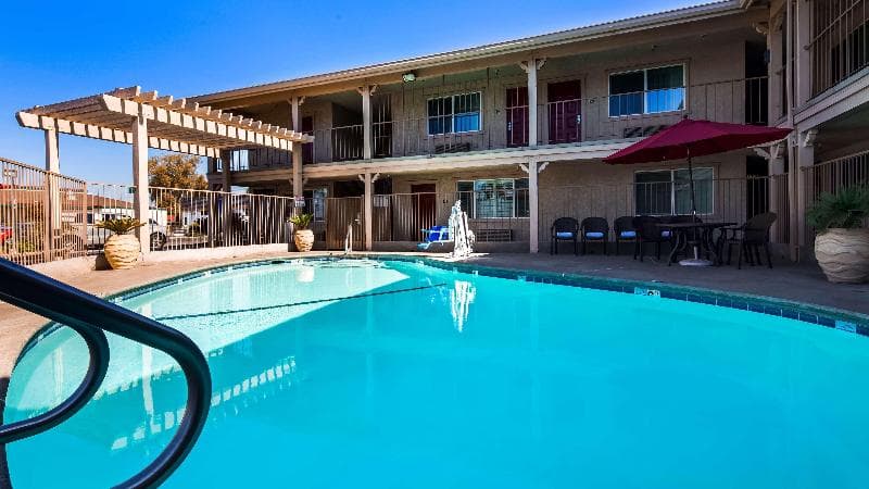 Best Western Hanford Inn 5