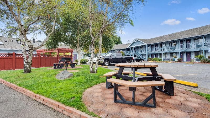 Best Western Country Inn 5