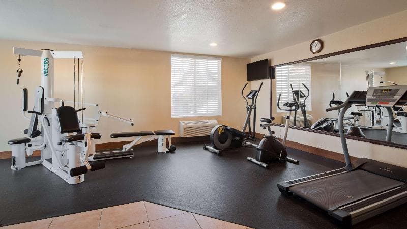 Best Western Plus John Jay Inn & Suites 2