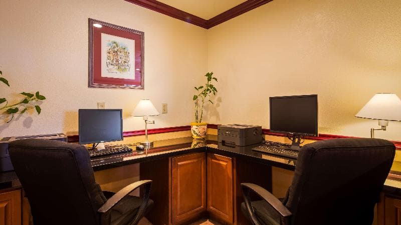 Best Western Plus John Jay Inn & Suites photo 1