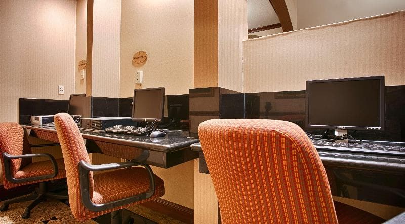 Best Western Plus Heritage Inn photo 1