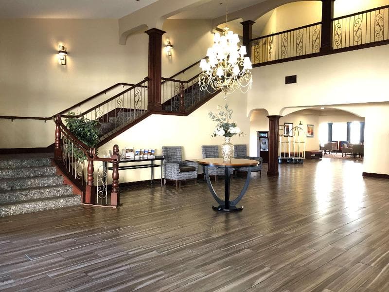 Best Western Plus Heritage Inn 5