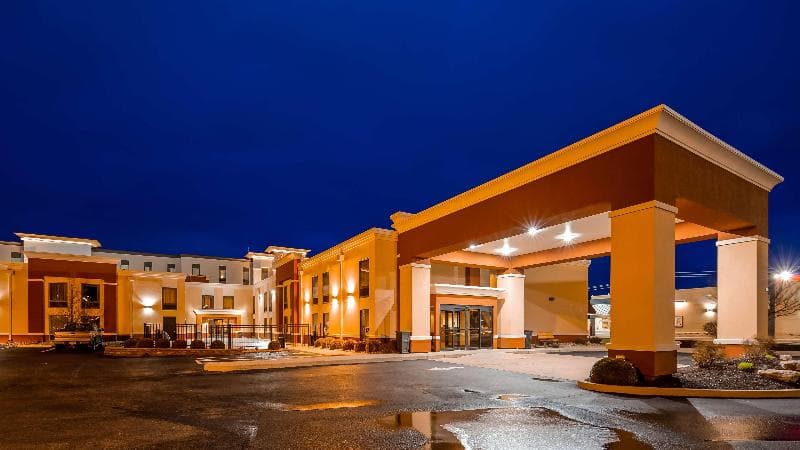 Best Western Plus Parkway Hotel photo 1