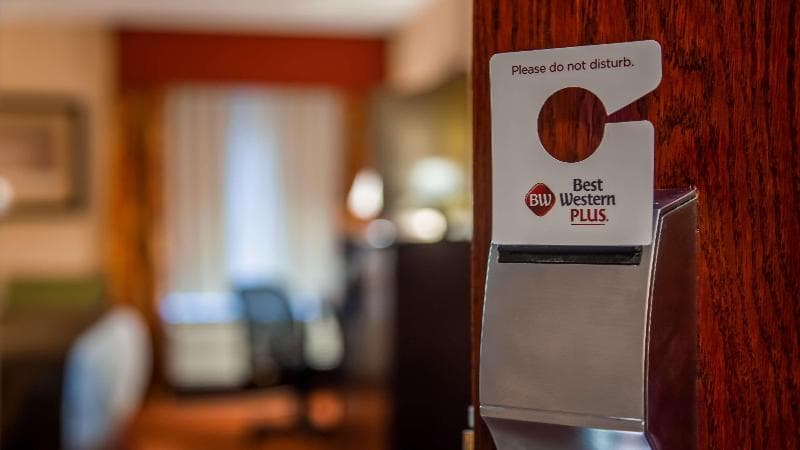 Best Western Plus Parkway Hotel 2