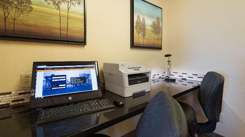 Best Western Plus Altoona Inn photo 1
