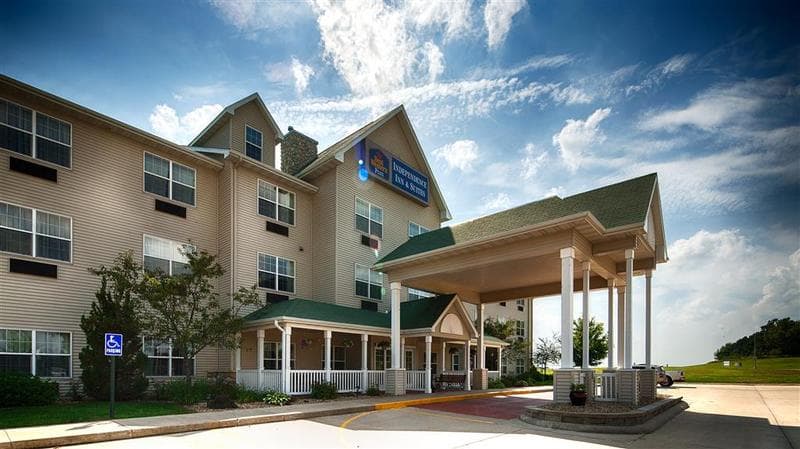 Comfort Inn & Suites Independence photo 1