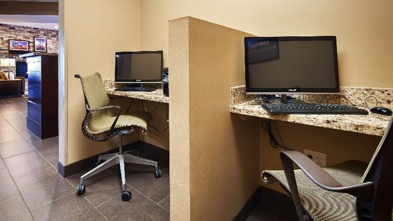 Best Western Plus Night Watchman Inn & Suites photo 1