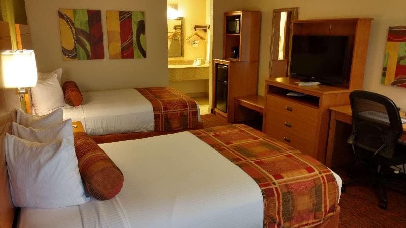 Best Western Angus Inn 5