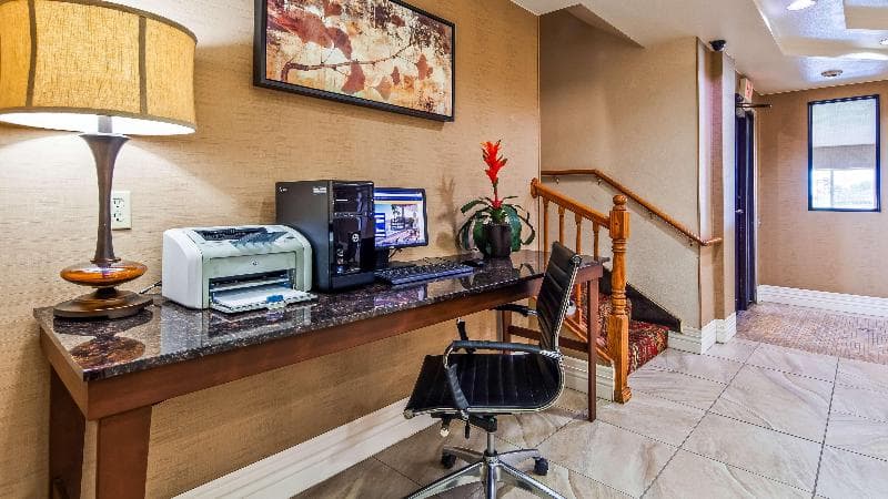 Best Western Parsons Inn photo 1