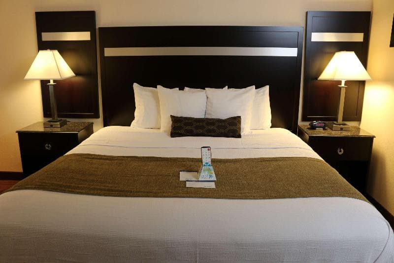 Best Western Parsons Inn 5