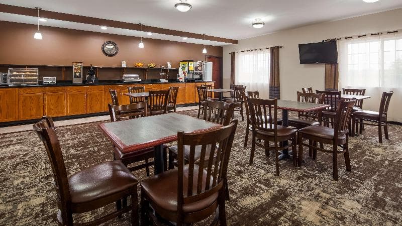 Best Western Plus Wakeeney Inn & Suites 3