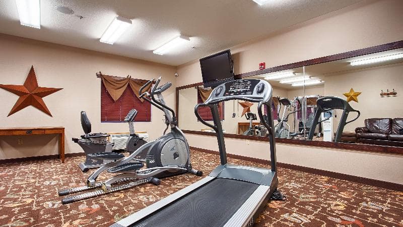 Best Western Plus Country Inn & Suites 5