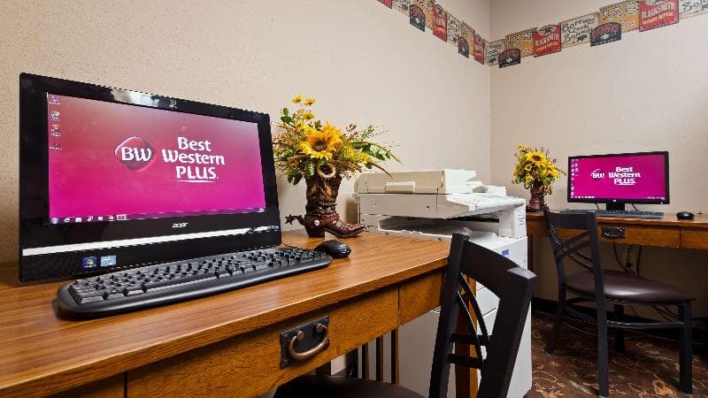 Best Western Plus Country Inn & Suites 1
