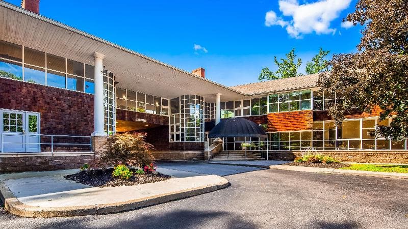 Best Western Plus The Inn & Suites at the Falls 4