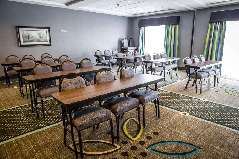 Comfort Suites 4