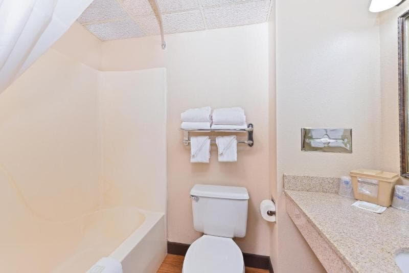 Revel Minot, Surestay Collection By Best Western 4