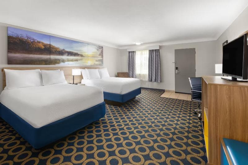 Days Inn by Wyndham Wauseon photo 1