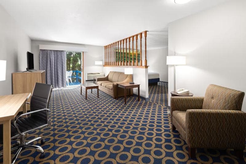 Days Inn by Wyndham Wauseon 5