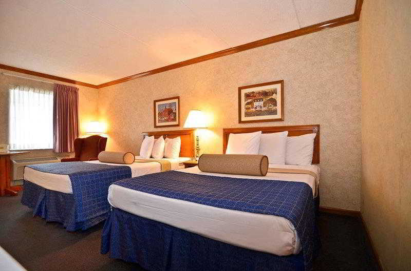 Red Roof Inn Uhrichsville 4