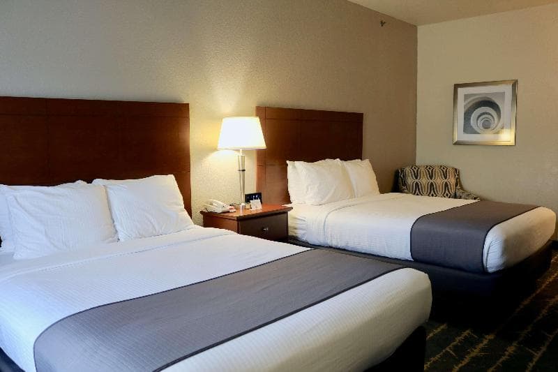Best Western Fostoria Inn & Suites 2