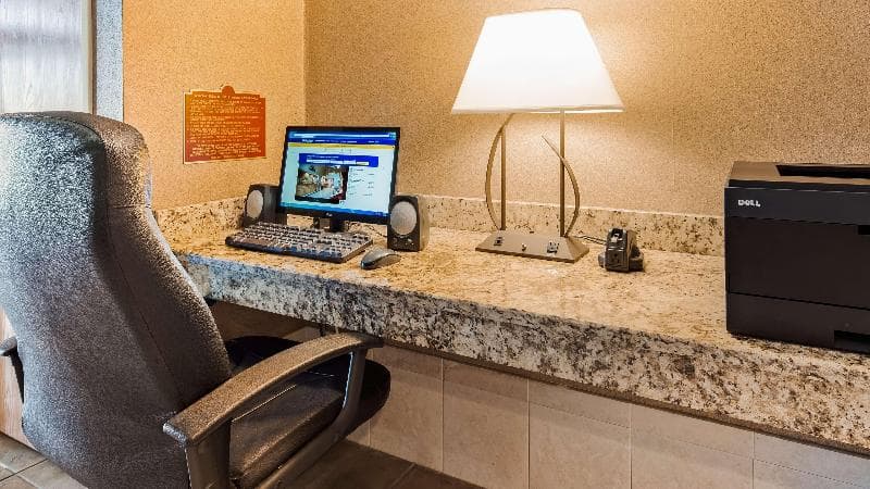 Best Western Wapakoneta Inn photo 1