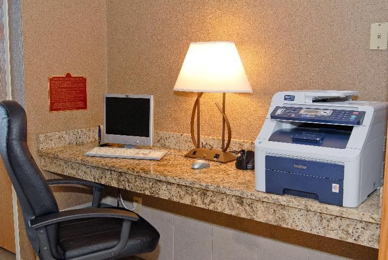 Best Western Wapakoneta Inn 4