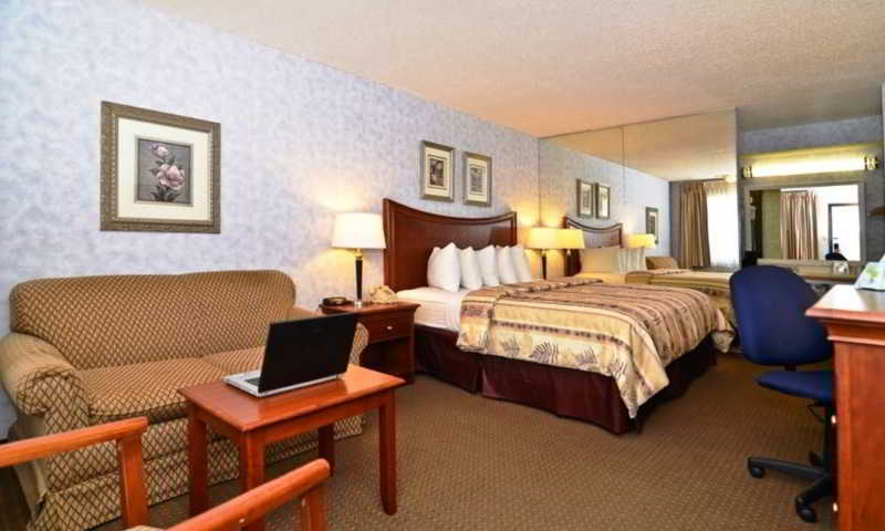 Raintree Inn 4
