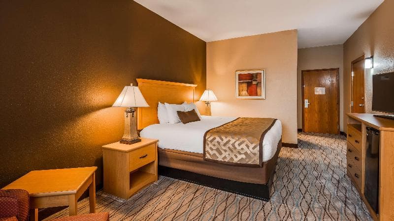 Best Western Locust Grove Inn & Suites 3