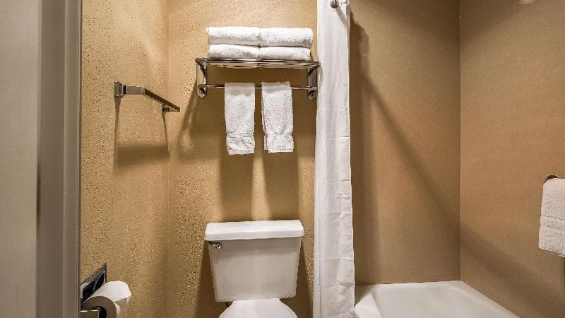Best Western Salbasgeon Inn & Suites of Reedsport 5