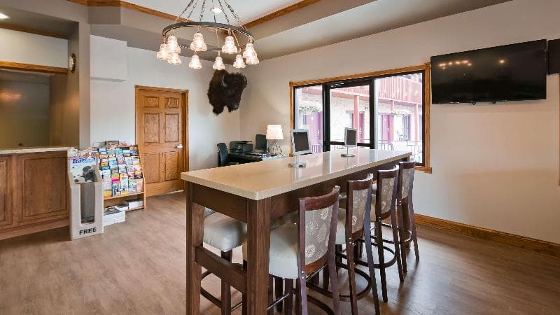 Best Western Buffalo Ridge Inn photo 1