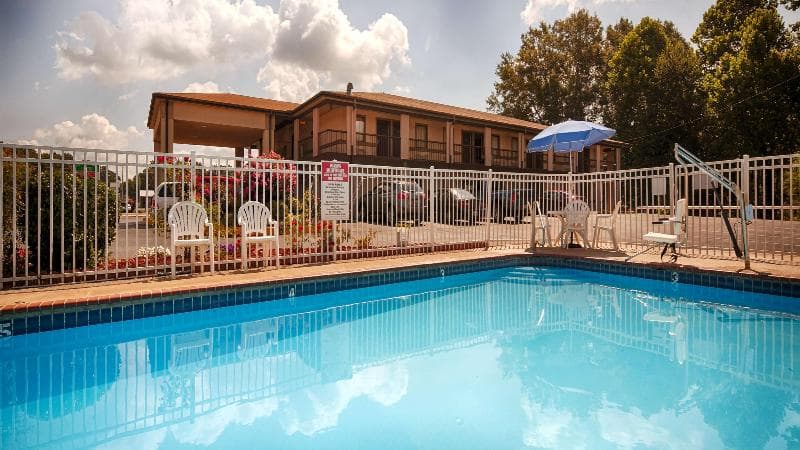 Best Western McKenzie 2