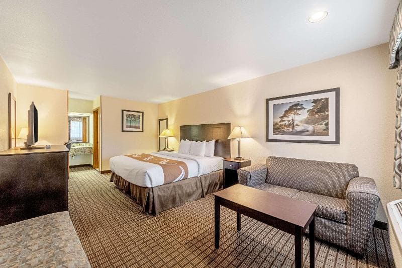 Quality Inn 3