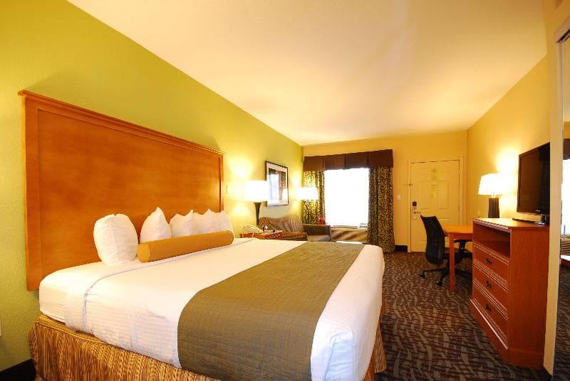 SureStay Hotel by Best Western Alice 3