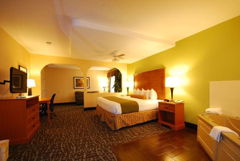 SureStay Hotel by Best Western Alice 4