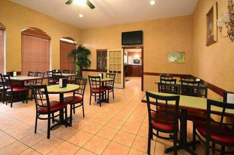 Americas Best Value Inn & Suites San Benito 5