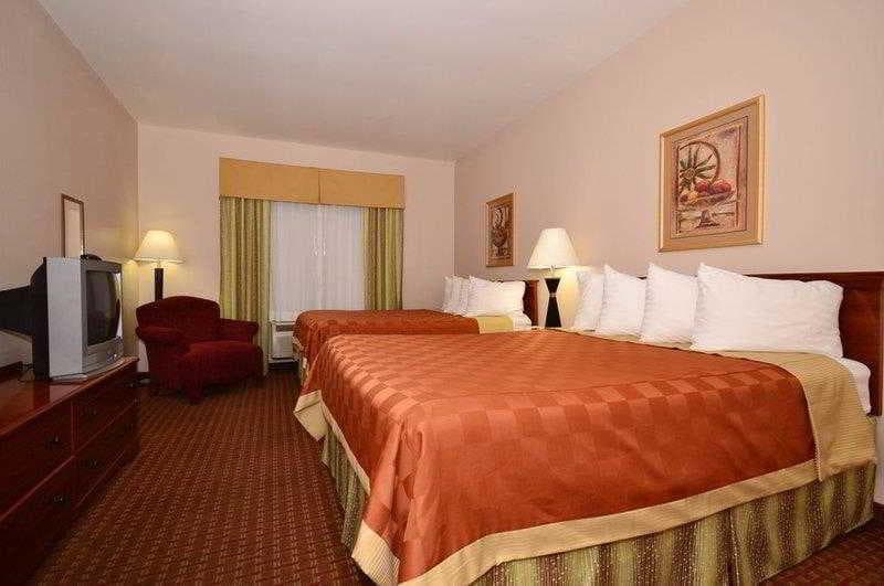 Americas Best Value Inn & Suites San Benito 4