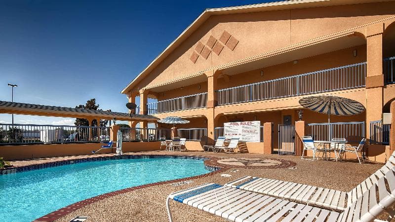 Best Western Angleton Inn 4