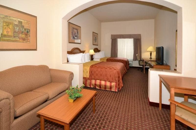 Best Western Casa Villa Suites 5