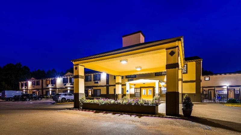 Best Western Pineywoods Inn 2