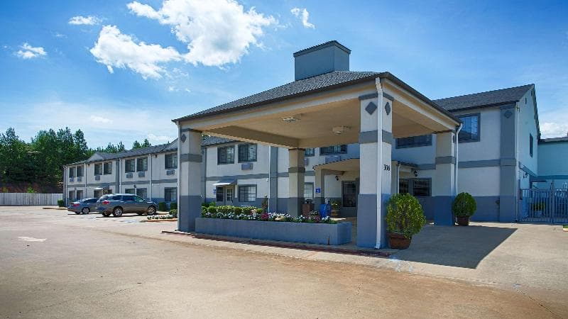 Best Western Pineywoods Inn 3