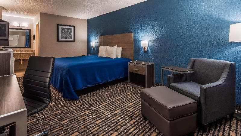 Best Western Post Oak Inn 3