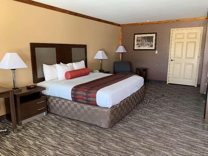 Best Western Windwood Inn & Suites 3