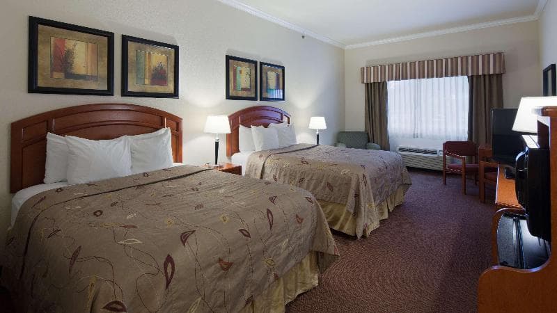 Best Western Cleveland Inn & Suites photo 1